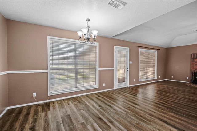 21503 Pecan Bend Road, Damon, TX 77430