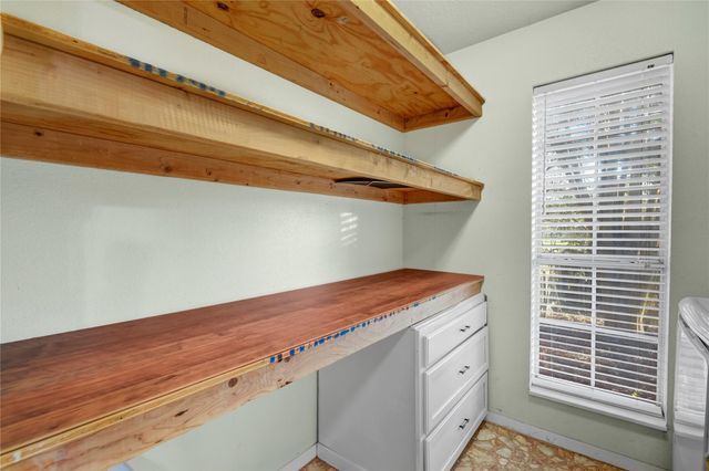 21503 Pecan Bend Road, Damon, TX 77430