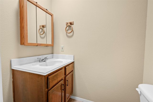 21503 Pecan Bend Road, Damon, TX 77430