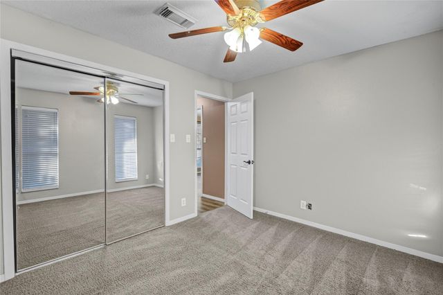 21503 Pecan Bend Road, Damon, TX 77430