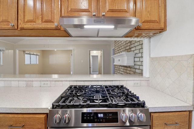 11118 Cedarview Lane, Houston, TX 77041
