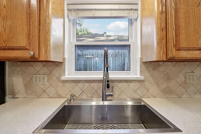 11118 Cedarview Lane, Houston, TX 77041