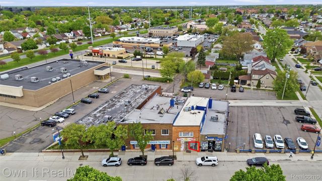 15324 W Michigan Avenue, Dearborn, MI 48126