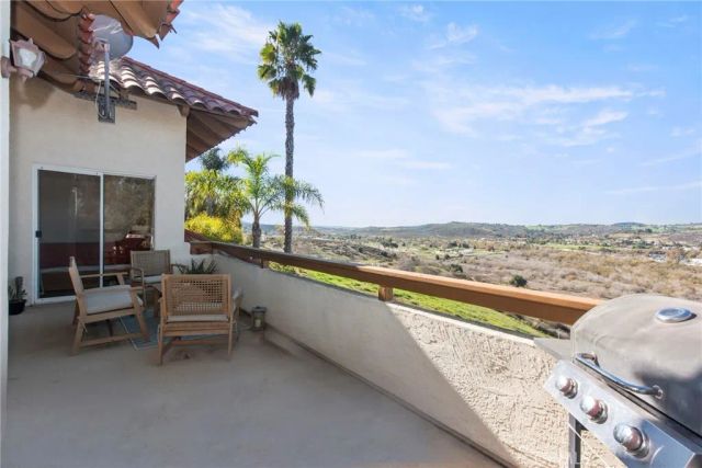 31940 Del Cielo Este D5, Bonsall, CA 92003
