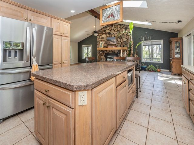 4115 S Van Kal Street, Mattawan, MI 49071