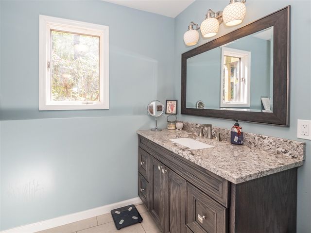 4115 S Van Kal Street, Mattawan, MI 49071
