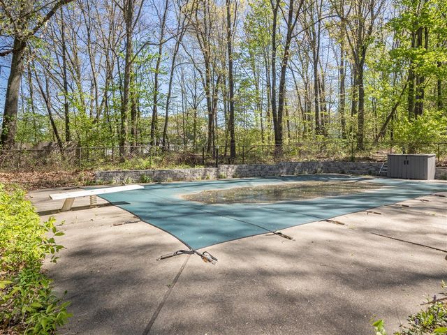 4115 S Van Kal Street, Mattawan, MI 49071