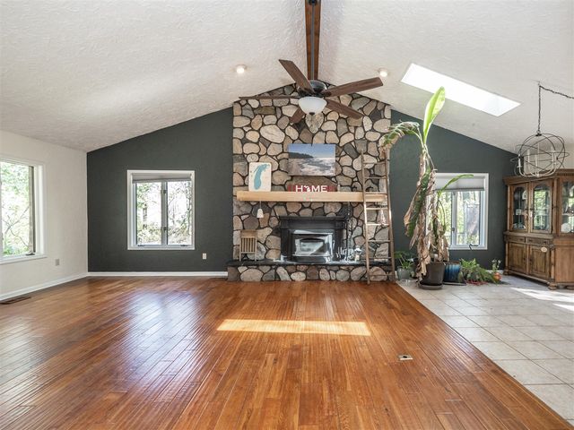 4115 S Van Kal Street, Mattawan, MI 49071