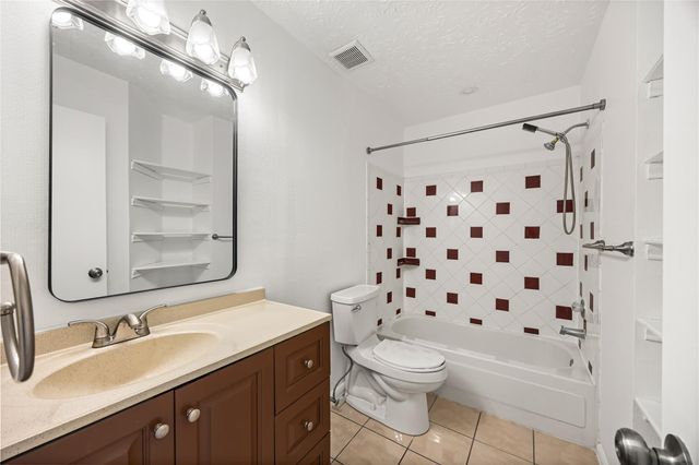 14914 Mauna Loa Lane, Houston, TX 77040