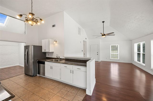 14914 Mauna Loa Lane, Houston, TX 77040