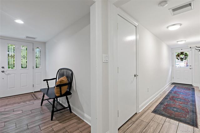 42 Park Drive, Cortlandt Manor, NY 10567