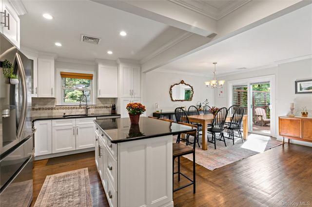 42 Park Drive, Cortlandt Manor, NY 10567