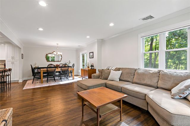 42 Park Drive, Cortlandt Manor, NY 10567