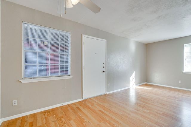 307 E 31 ST 107, Austin, TX 78705