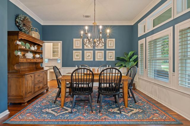 22 Greycrest Place, The Woodlands, TX 77382