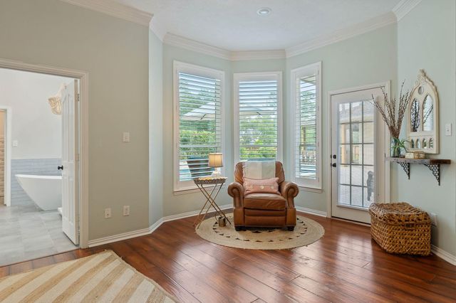 22 Greycrest Place, The Woodlands, TX 77382