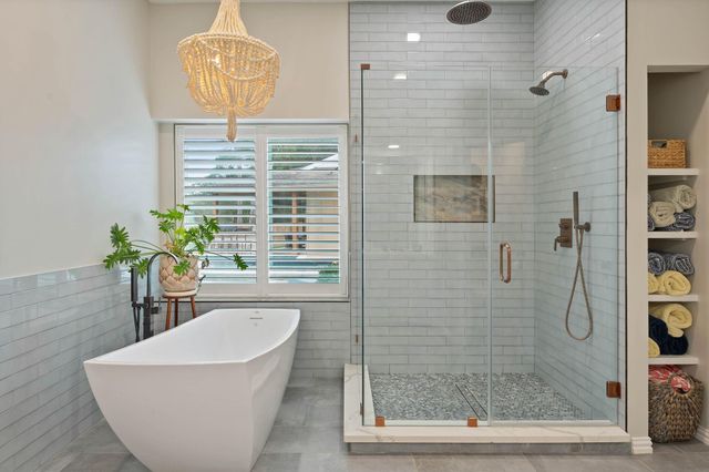 22 Greycrest Place, The Woodlands, TX 77382