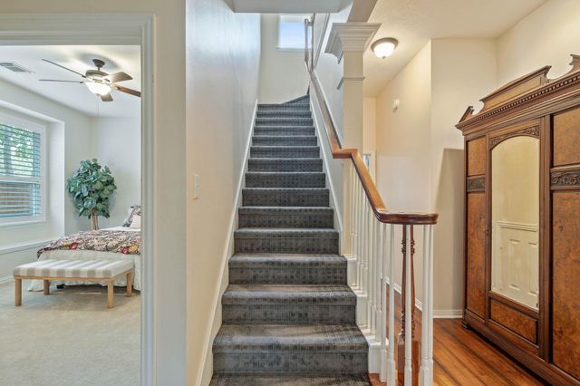 22 Greycrest Place, The Woodlands, TX 77382