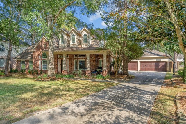 22 Greycrest Place, The Woodlands, TX 77382