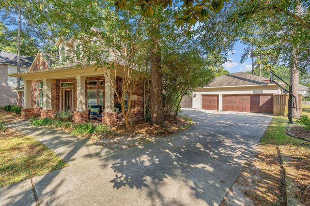 22 Greycrest Place, The Woodlands, TX 77382