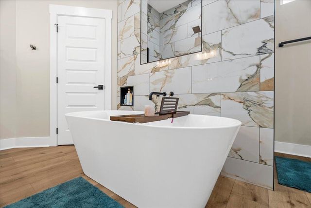 816 Gordon Pond Road, Lafayette, GA 30728