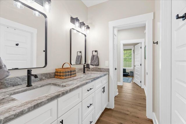 816 Gordon Pond Road, Lafayette, GA 30728