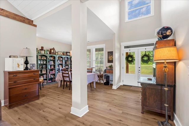 816 Gordon Pond Road, Lafayette, GA 30728