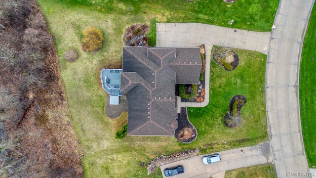 3772 Fawn Drive, Oakland Charter Township, MI 48306