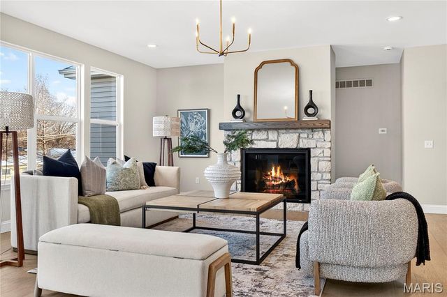 6728 Preservation Parkway, Affton, MO 63123