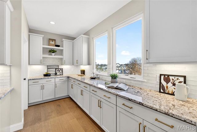 6728 Preservation Parkway, Affton, MO 63123