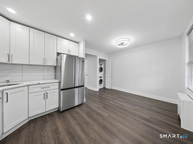 49 Mencel Circle B, Bridgeport, CT 06610
