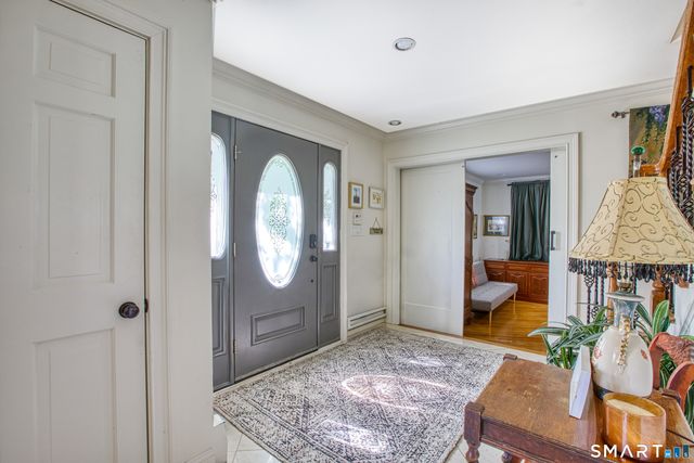34 Regency Drive, Norwalk, CT 06851