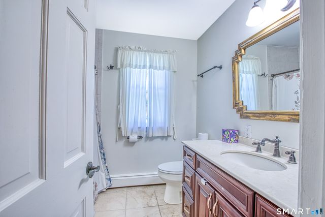 34 Regency Drive, Norwalk, CT 06851