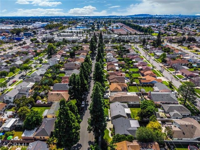 5533 Oliva Avenue, Lakewood, CA 90712