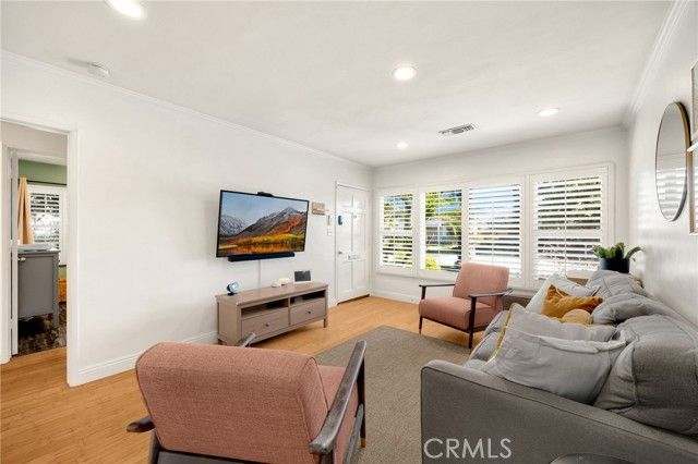 5533 Oliva Avenue, Lakewood, CA 90712