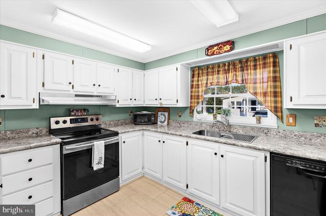 20 DOWNING ST, Easton, MD 21601