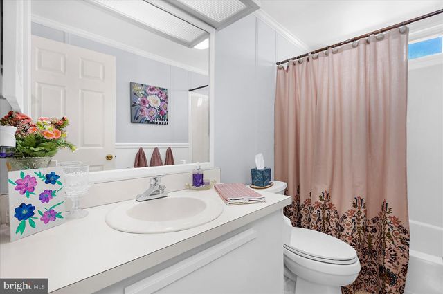 20 DOWNING ST, Easton, MD 21601