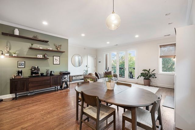 2550 W Logan Boulevard 3F, Chicago, IL 60647