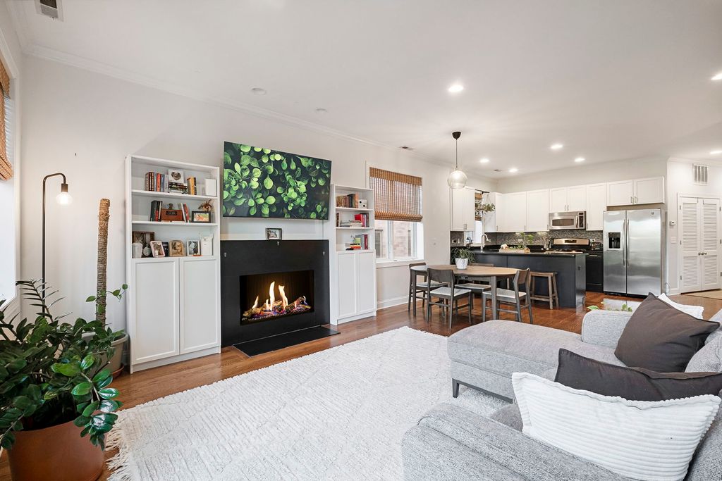 2550 W Logan Boulevard 3F, Chicago, IL 60647 — photo 4