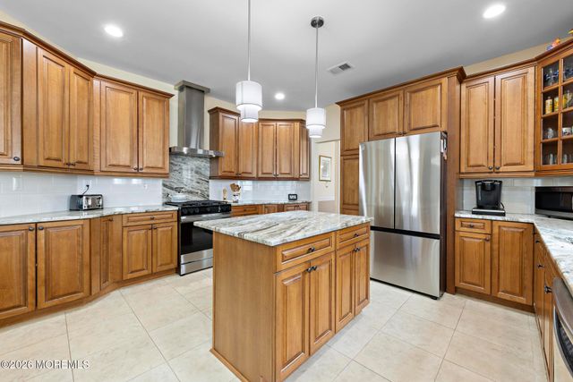 21 Honeysuckle Drive, Manahawkin, NJ 08050