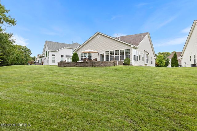 21 Honeysuckle Drive, Manahawkin, NJ 08050