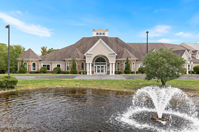 21 Honeysuckle Drive, Manahawkin, NJ 08050
