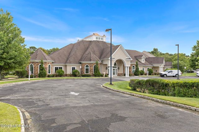 21 Honeysuckle Drive, Manahawkin, NJ 08050