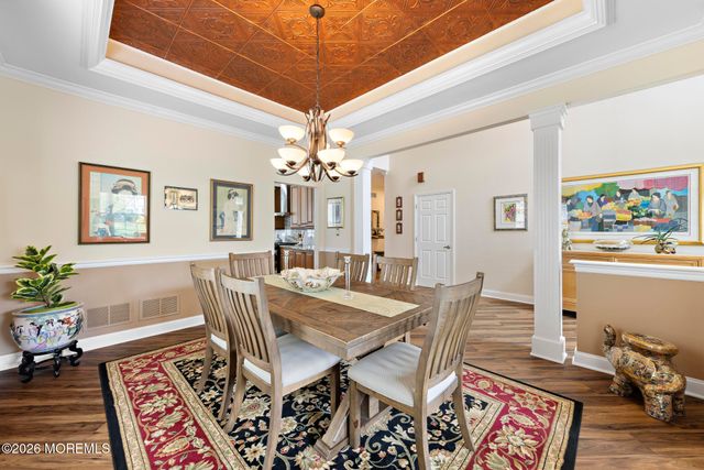 21 Honeysuckle Drive, Manahawkin, NJ 08050