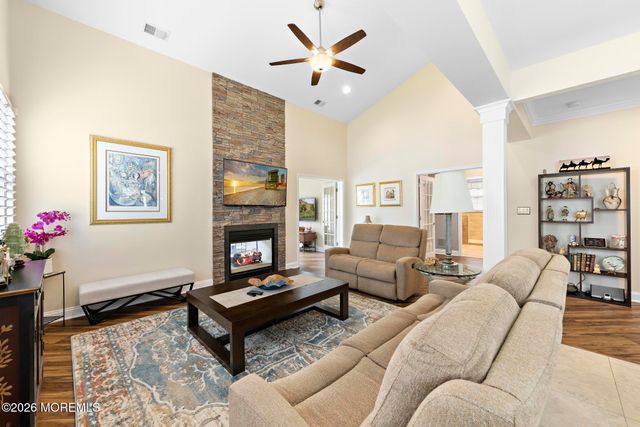 21 Honeysuckle Drive, Manahawkin, NJ 08050