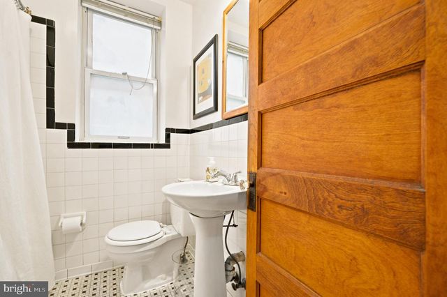 3415 OAKWOOD TER NW, Washington, DC 20010