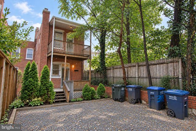 3415 OAKWOOD TER NW, Washington, DC 20010