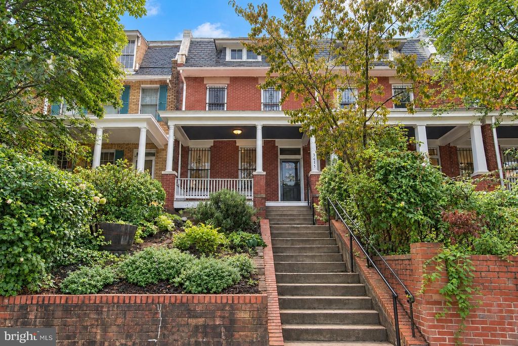 3415 OAKWOOD TER NW, Washington, DC 20010