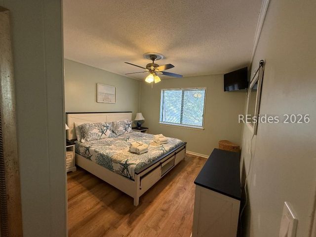 40 Folly Field Rd Apt B19, Hilton Head Island, SC 29928