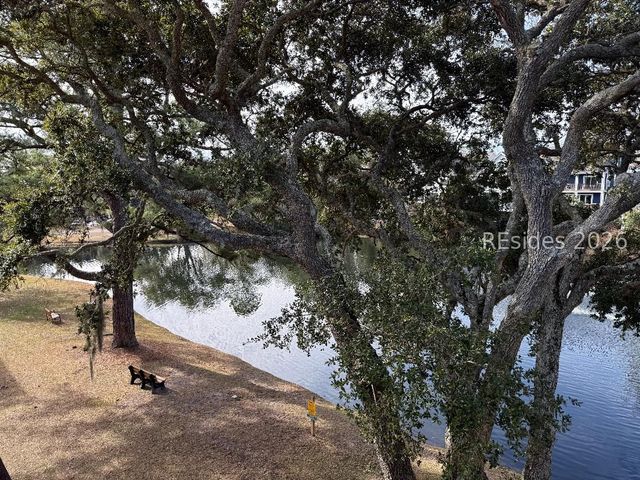 40 Folly Field Rd Apt B19, Hilton Head Island, SC 29928